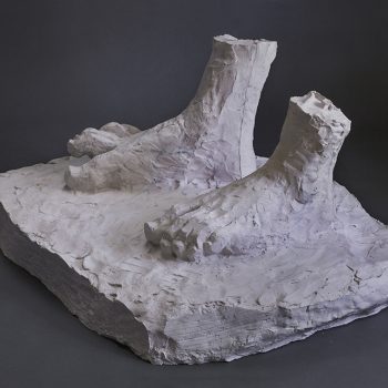 Izostanak, 2014., akrilna smola 52 x98 x90 cm